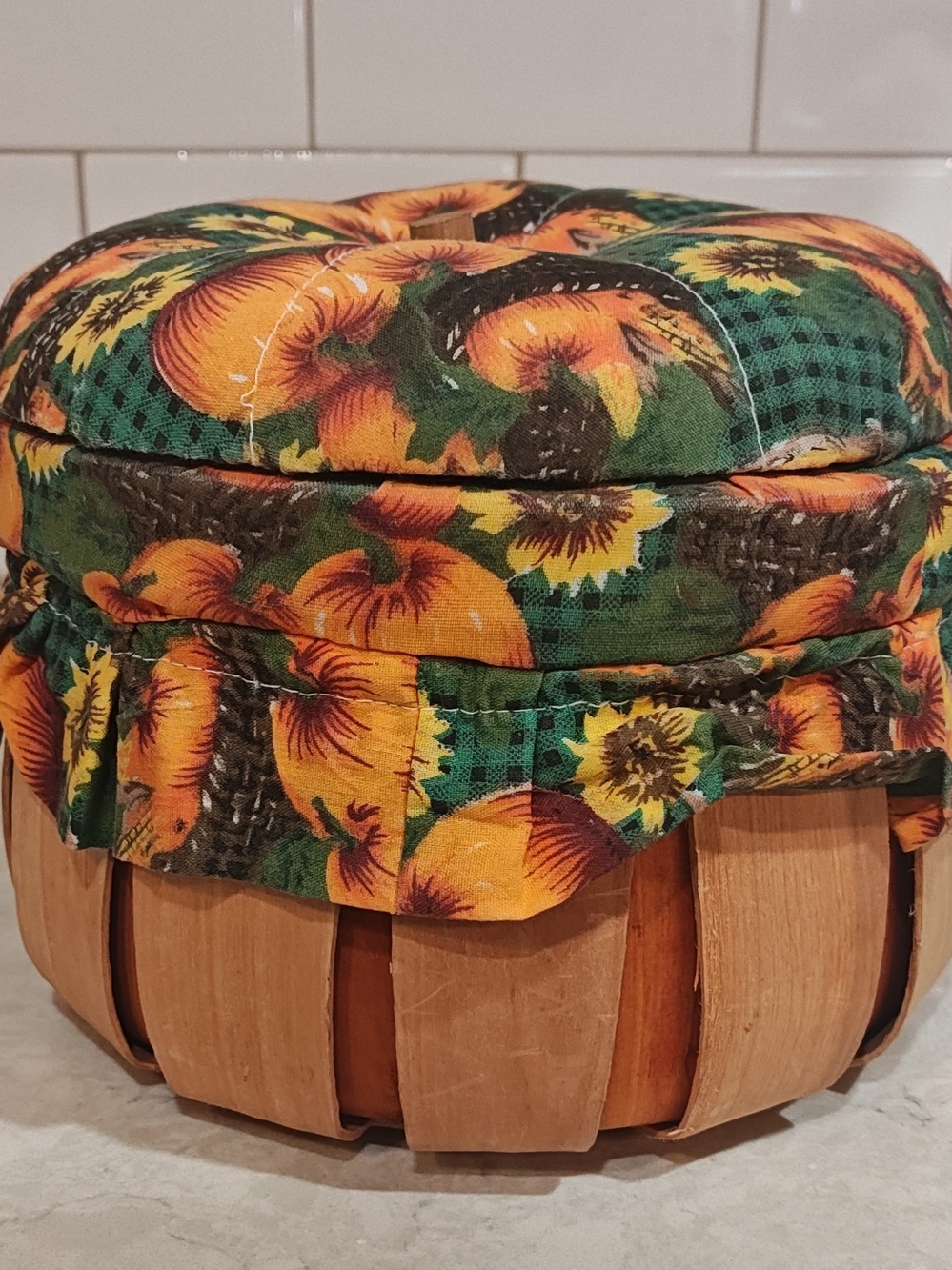 Vtage Longaberger 1997 Pumpkin Basket with Liner, prot, & Lid,  Diameter Opening